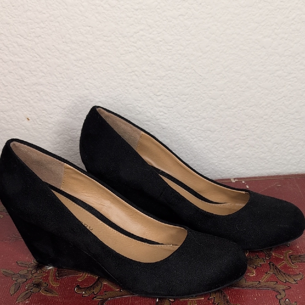 Chinese Laundry black suede wedge heel